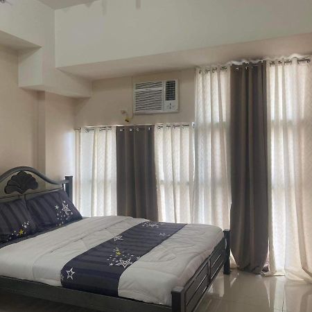 Condotel In Venice Grand Canal Mall Taguig Exteriör bild